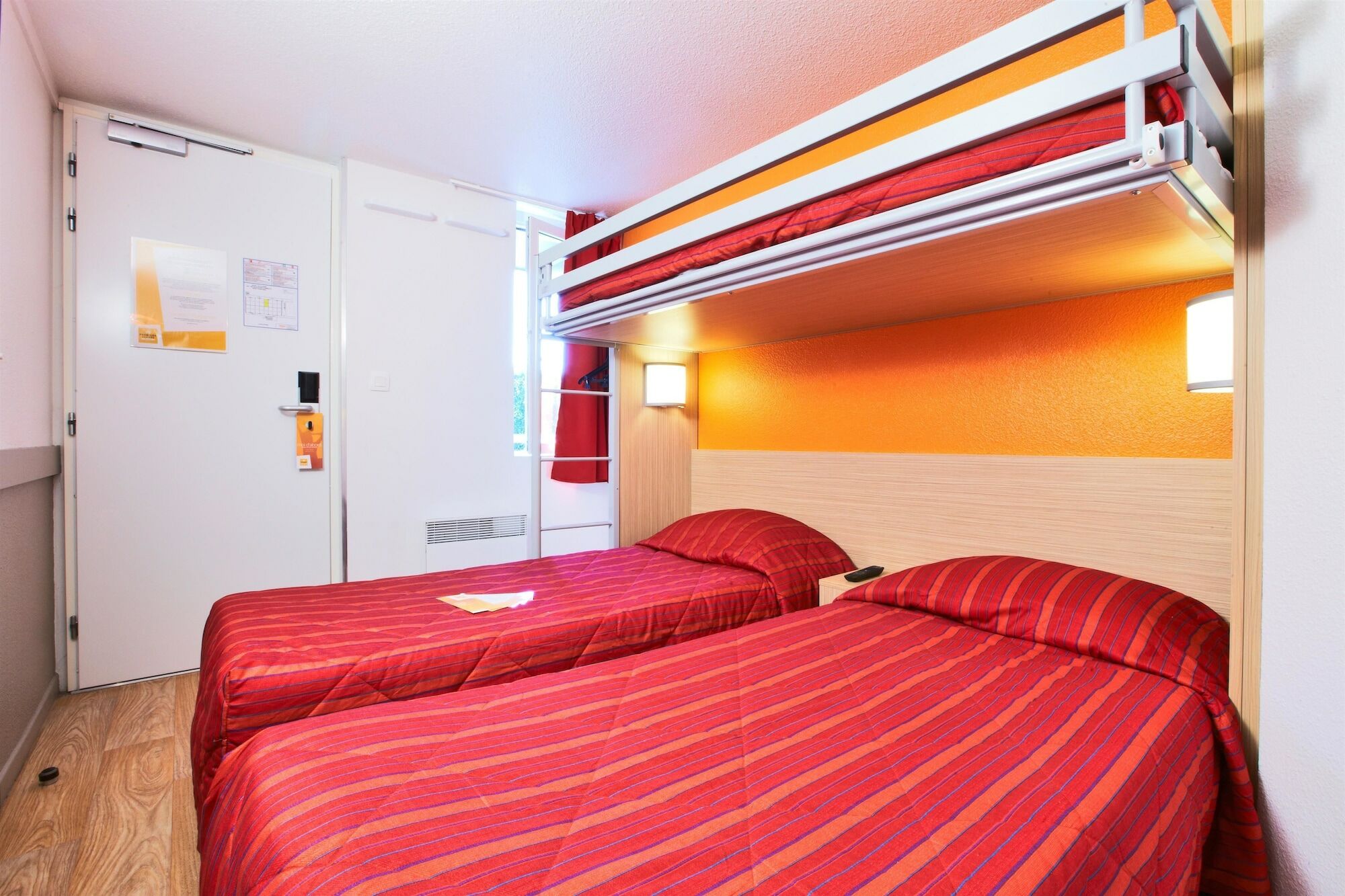 Premiere Classe La Rochelle Nord - Пюилборо Екстериор снимка
